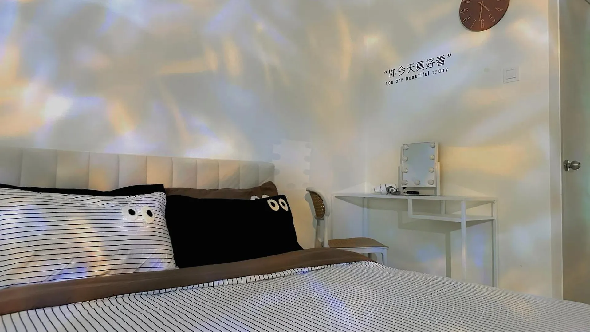 Studio At Akademiksuite Jb Mount Austin With Wifi Projector Pool Johor Bahru 0*,  Malajzia